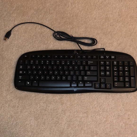 Logitech Classic Keyboard 200 in Black NIB NWT - Picture 5 of 6